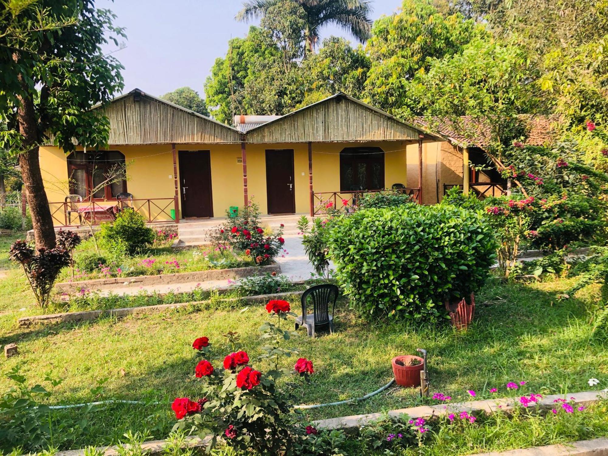 Nature Safari Resort Bardiya Ngoại thất bức ảnh